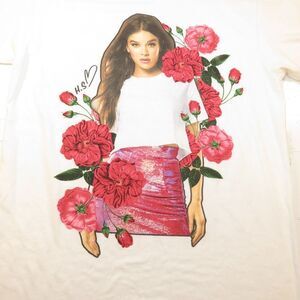 HAILEE STEINFELD FLOWER Pitch Perfect T SHIRT Mens S White concert tour